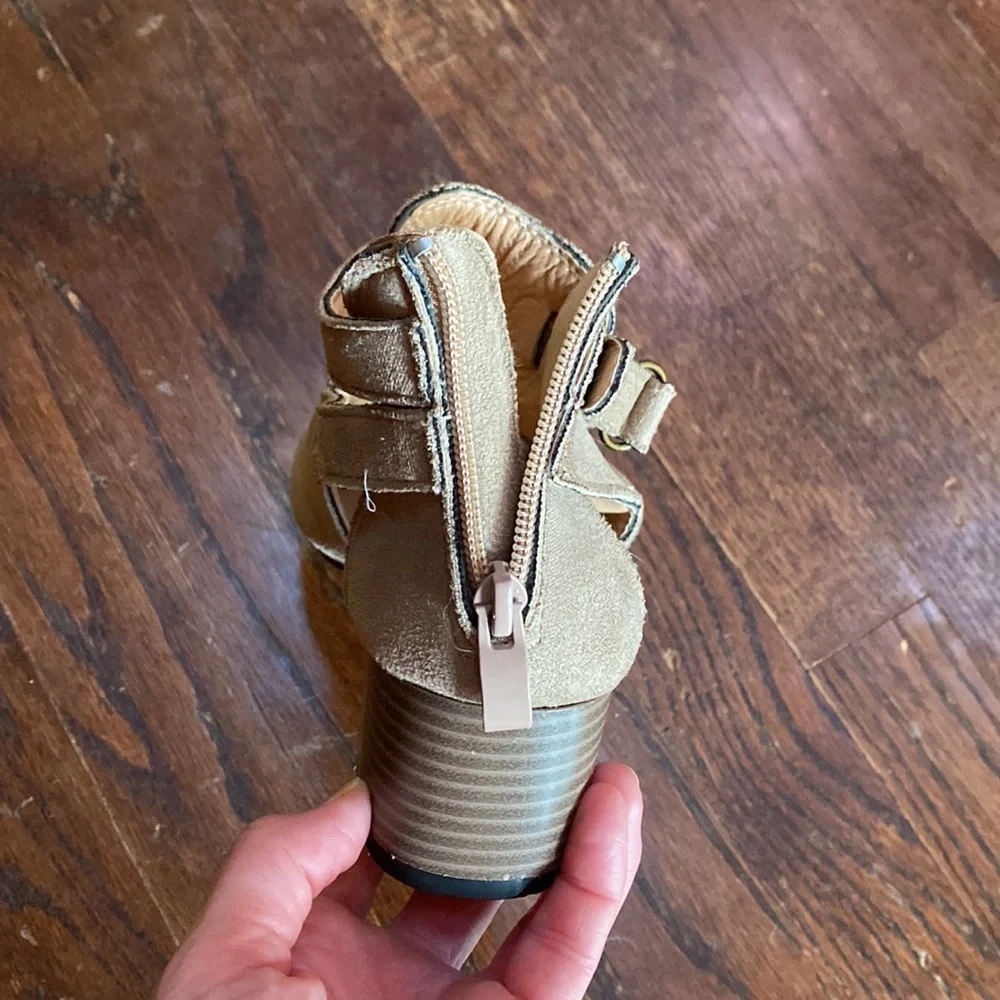 NWOB!!Suede Tan Booties - Picture 4 of 5